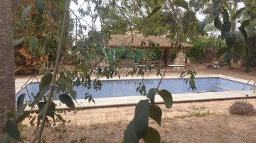 House 4 Bedrooms in La Cañada