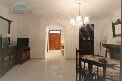 House 4 Bedrooms in Benitaia