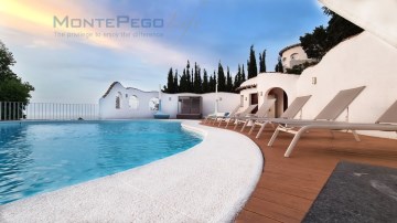 House 5 Bedrooms in Monte-Pego