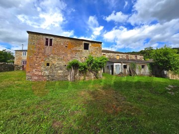 Quintas e casas rústicas  em Piñeira (San Miguel)