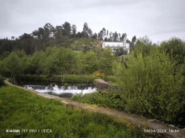 Riverside house Central Portugal