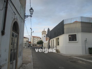 Edificio en Chamusca e Pinheiro Grande