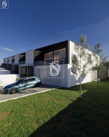 House 3 Bedrooms in Braga (Maximinos, Sé e Cividade)