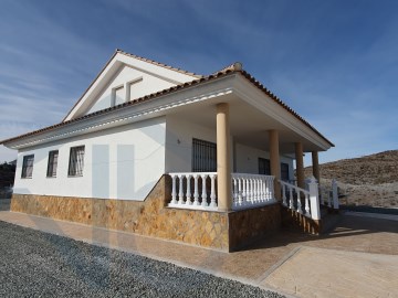 House 5 Bedrooms in Puerto Lumbreras