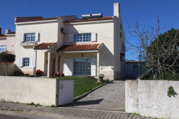 Maison 4 Chambres à Santo António da Charneca