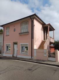 Maison 2 Chambres à São João da Madeira