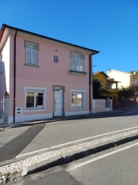 Maison 2 Chambres à São João da Madeira