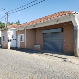 Maison 4 Chambres à Canelas