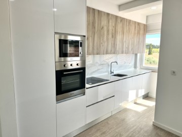 Apartamento 1 Quarto em Queluz e Belas