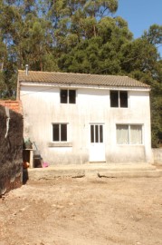 House 3 Bedrooms in Aver-O-Mar, Amorim e Terroso