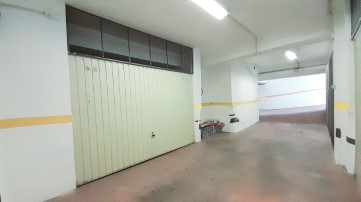Garage à Laranjeiro e Feijó