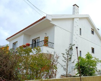 House 5 Bedrooms in Rio de Mouro