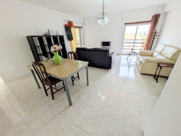 Apartment 4 Bedrooms in São Gonçalo de Lagos