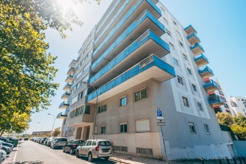 Apartamento 2 Quartos em Algés, Linda-a-Velha e Cruz Quebrada-Dafundo