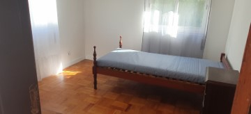 Room  in Alenquer (Santo Estêvão e Triana)