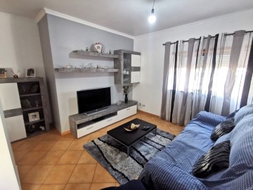 Apartamento 3 Quartos em Faro (Sé e São Pedro)