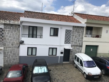 House 3 Bedrooms in Sé e São Lourenço