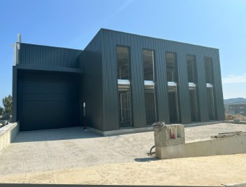 Industrial building / warehouse in Fradelos