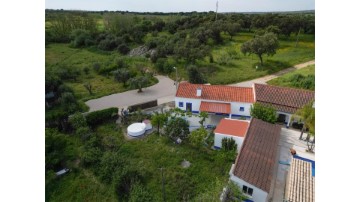 Quintas e casas rústicas 3 Quartos em N.S. da Vila, N.S. do Bispo e Silveiras