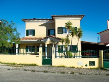 Maison 5 Chambres à Rio de Mouro