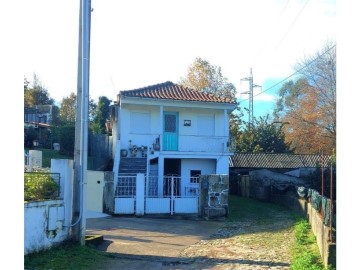 Maison 3 Chambres à Valença, Cristelo Covo e Arão