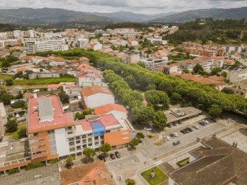 Locaux commerciaux à Vila Verde e Barbudo