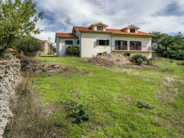 House 5 Bedrooms in Felgar e Souto da Velha