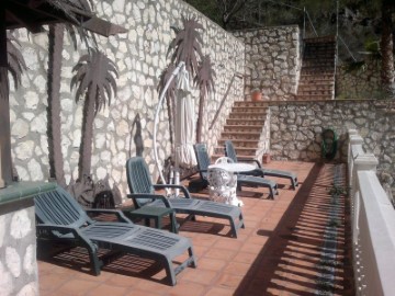 House 4 Bedrooms in Monte Rey