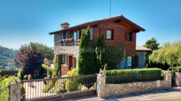 House 4 Bedrooms in Riberal