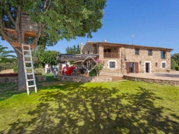 Casas rústicas 7 Habitaciones en Estanyol