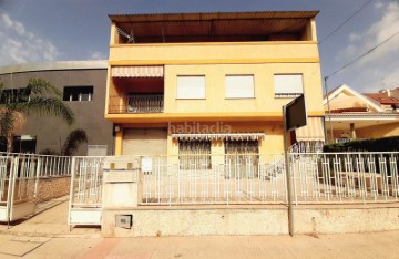 House 4 Bedrooms in Archena