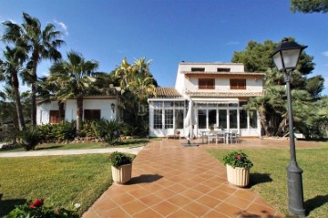 House 6 Bedrooms in Corral Nou - Montros - Estepar