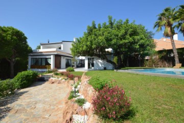 Casa o chalet 7 Habitaciones en Los Monasterios-Alfinach