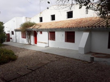 Casas rústicas 5 Habitaciones en La Carlota