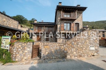 House 6 Bedrooms in Olopte