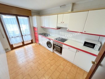 Apartment 3 Bedrooms in Ayegui
