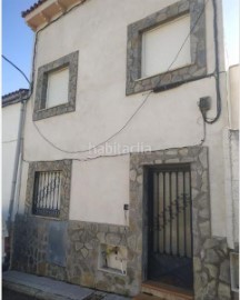 House 4 Bedrooms in Los Caminos