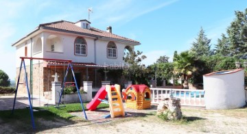 House 7 Bedrooms in Calalberche