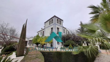 Casa o chalet 6 Habitaciones en Lucena
