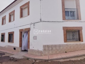 Casa o chalet 8 Habitaciones en La Pueblanueva
