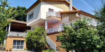 Casa o chalet 4 Habitaciones en A Valenza (San Bernabé)