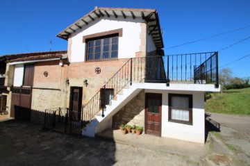 House 2 Bedrooms in Comillas