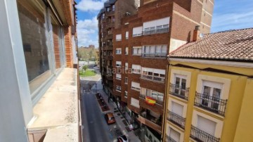 Piso 4 Habitaciones en Palencia Centro