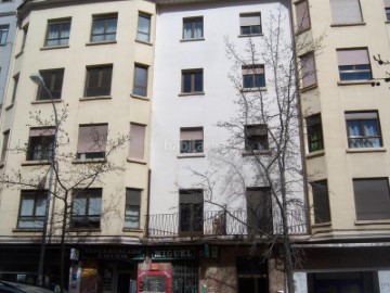 Piso 5 Habitaciones en Avda de Valladolid