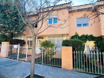 Casa o chalet 4 Habitaciones en Buenavista-Valparaíso-La Legua