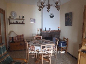 House 6 Bedrooms in Maella