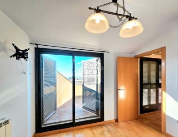 Duplex 3 Bedrooms in Poligono Industrial 'Reves' de Alcarras