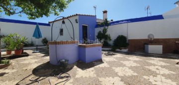 House 4 Bedrooms in Alanís