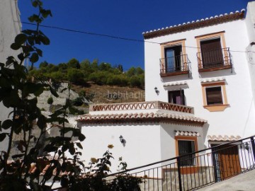 Maison 3 Chambres à Salares