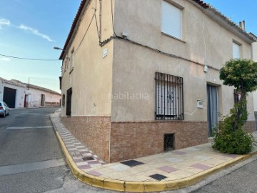 House 4 Bedrooms in Camuñas